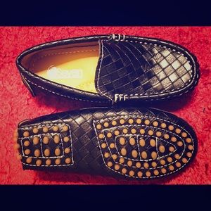 Boys shoes
